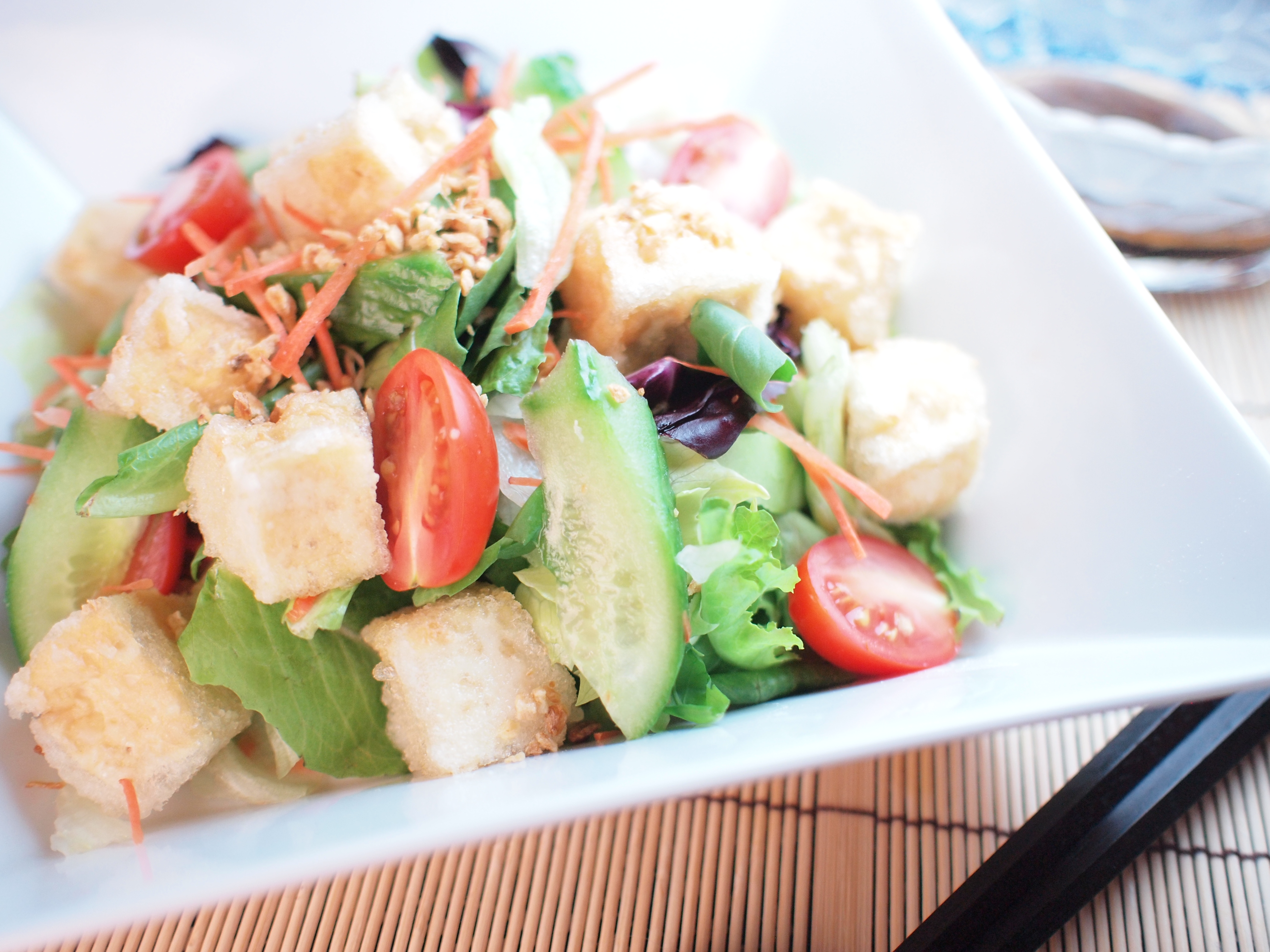 Crispy tofu salad