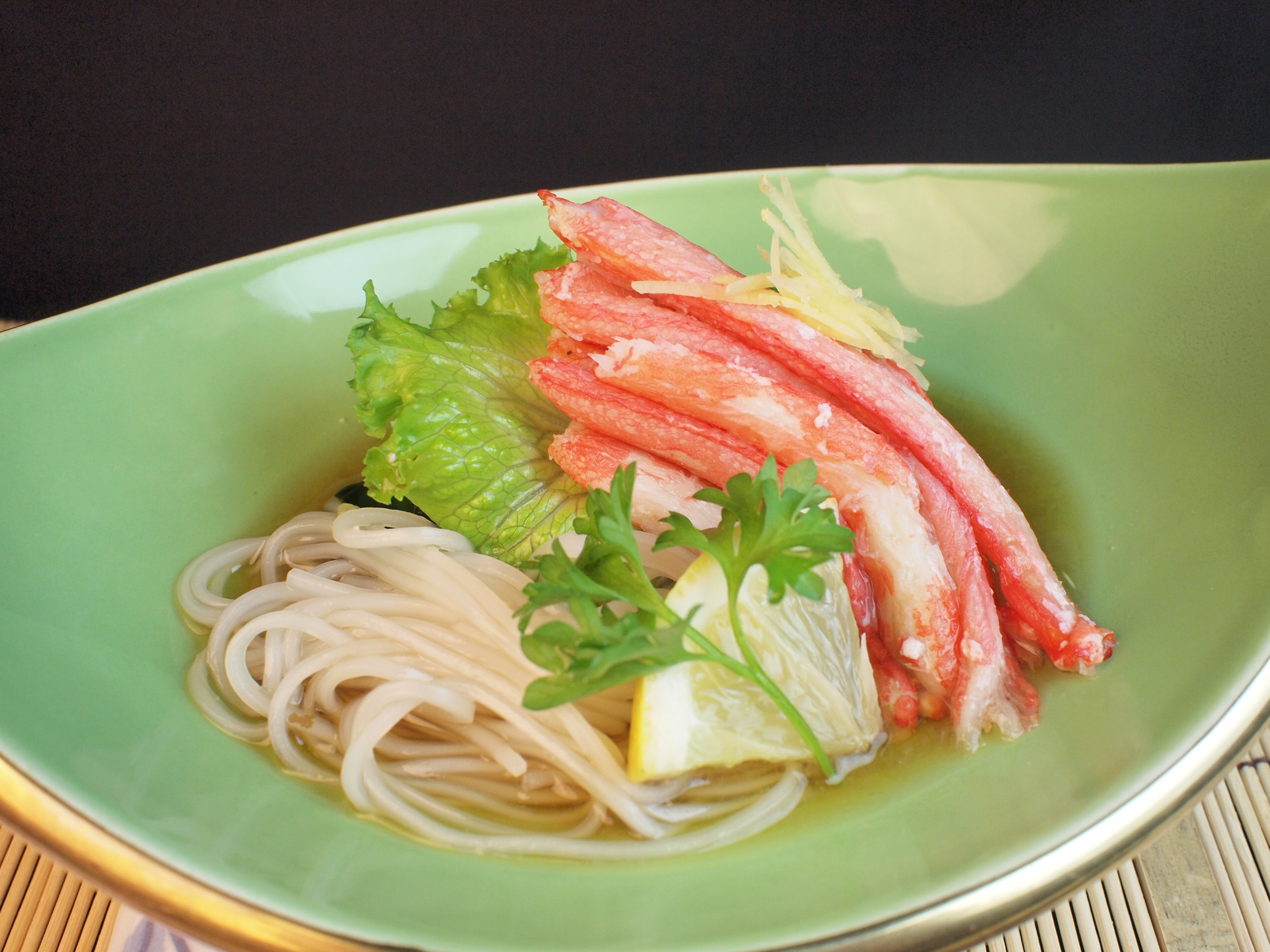 Kani-su sunomono