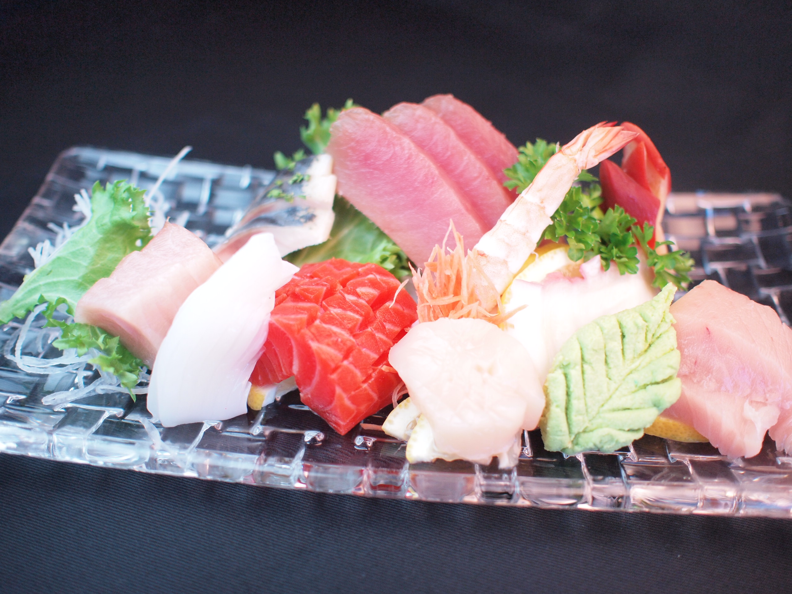 Large sashimi assortment